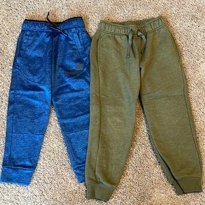 Boys sweatpant joggers, set of 2 - size 4/5